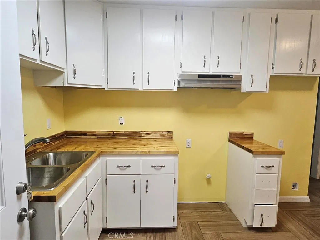 3962 Brighton Avenue, Los Angeles, California 90062 home-pic-6